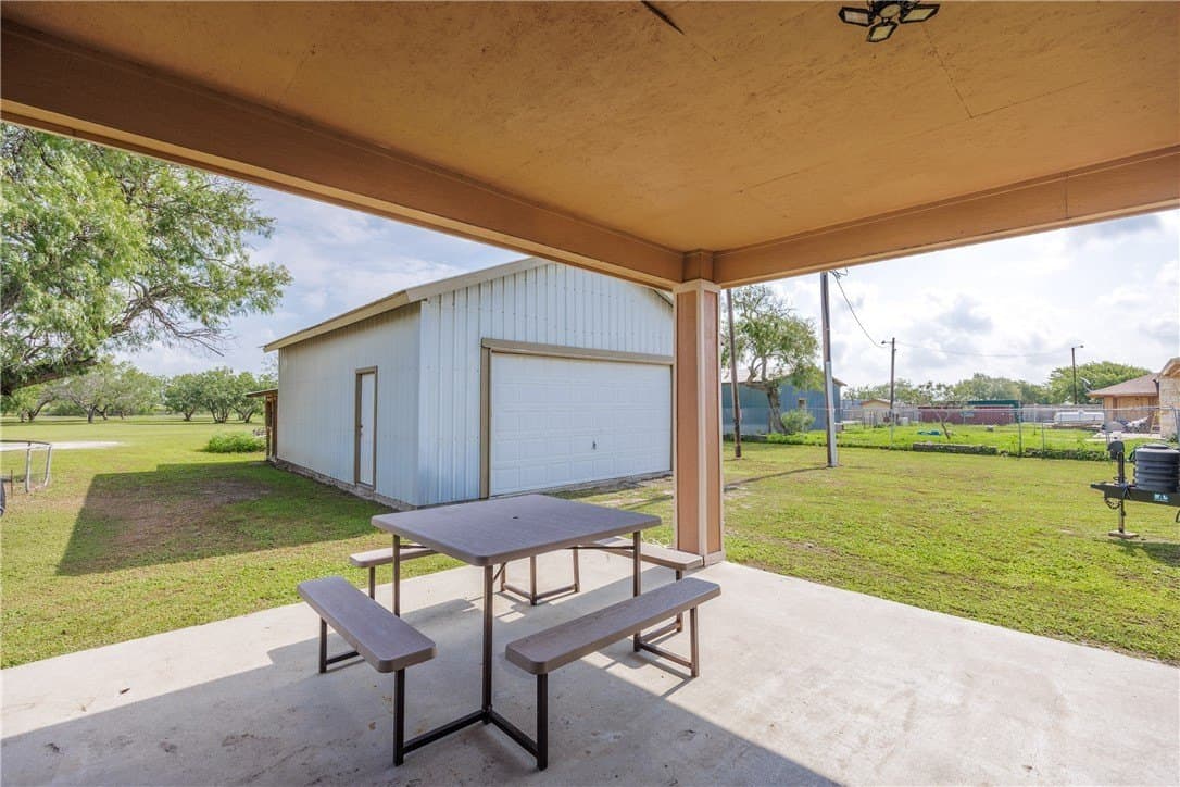87,120 acres in Nueces County - photo 7