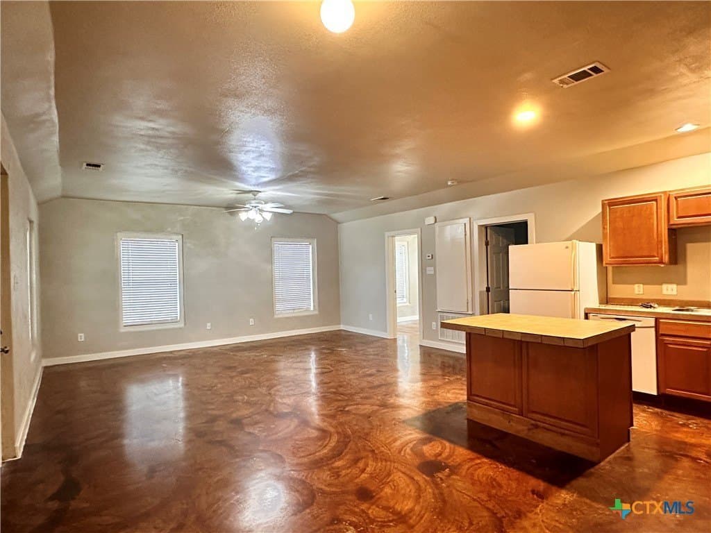 10 acres in Hays County gallery image 2