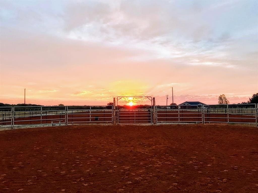 9.95 acres in Grayson County gallery image 4