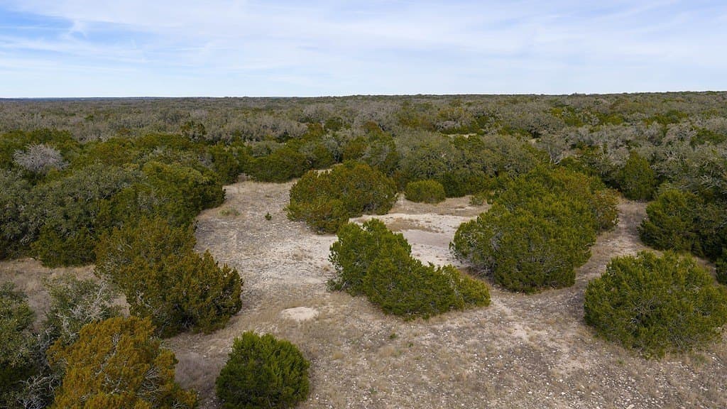 118.07 acres in Kerr County - photo 27