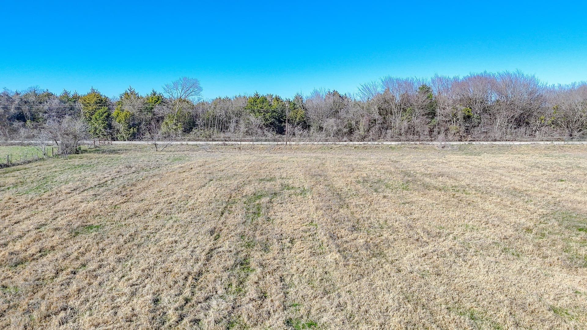 5.02 acres in Navarro County - photo 2
