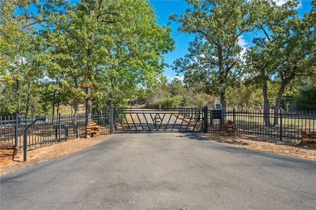 19.08 acres in Milam County - photo 46