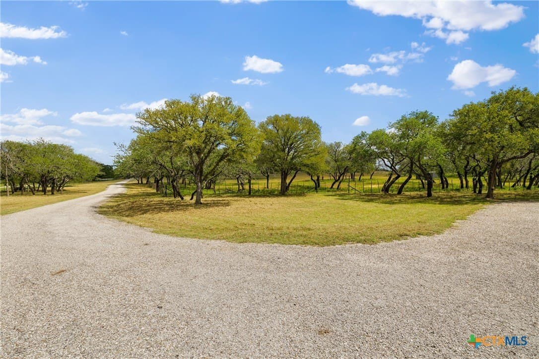 10 acres in Blanco County - photo 27