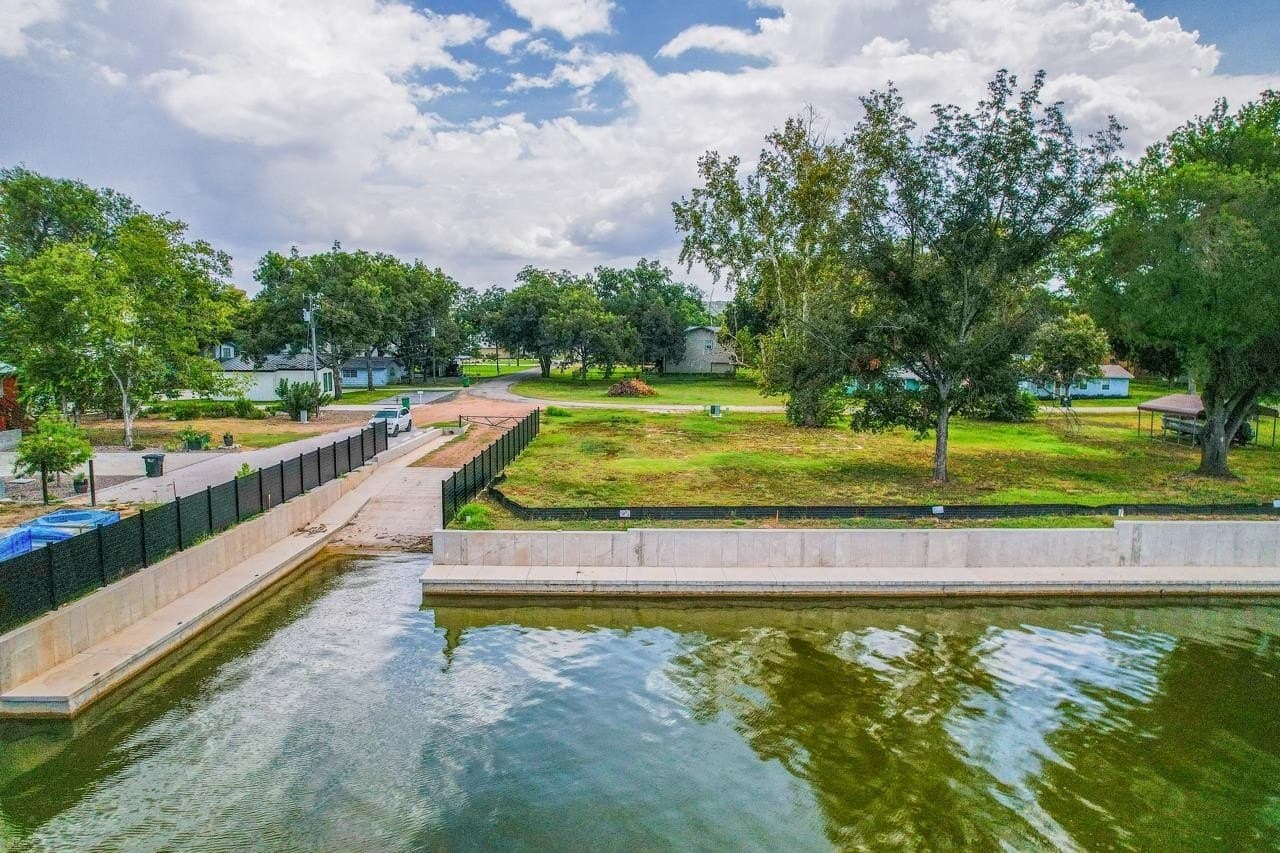 0.17 acres in Llano County gallery image 3