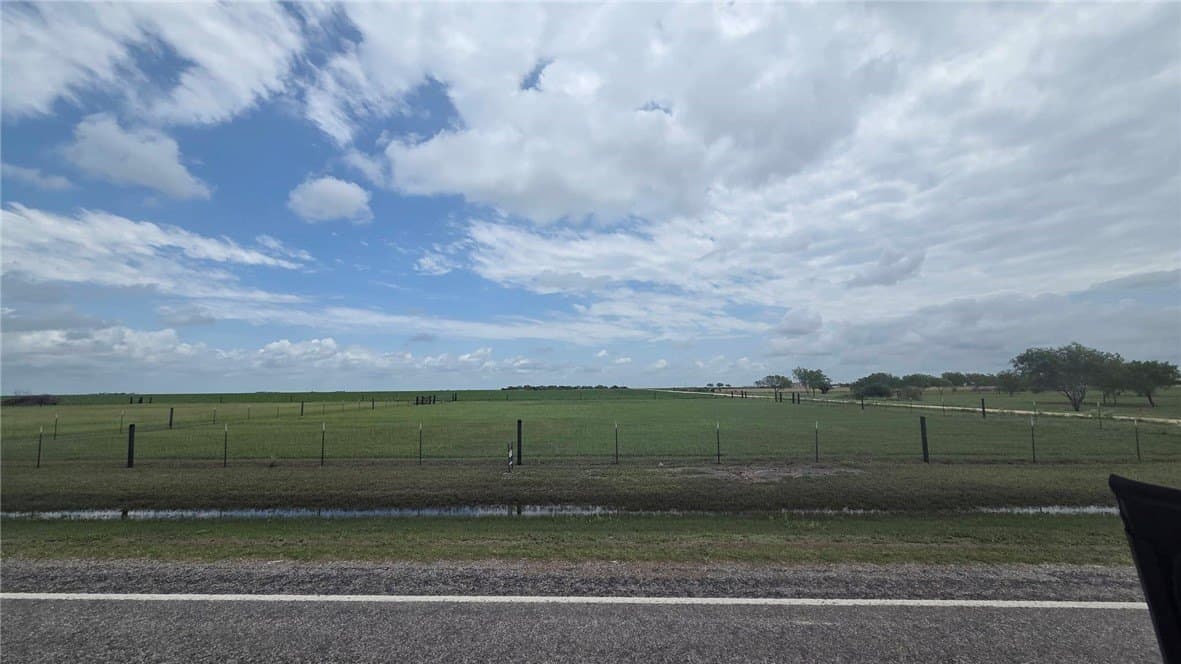 1.33 acres in Nueces County gallery image 2