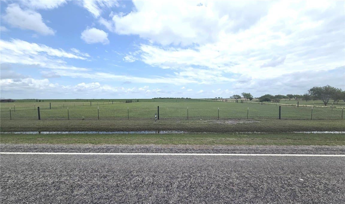 1.33 acres in Nueces County