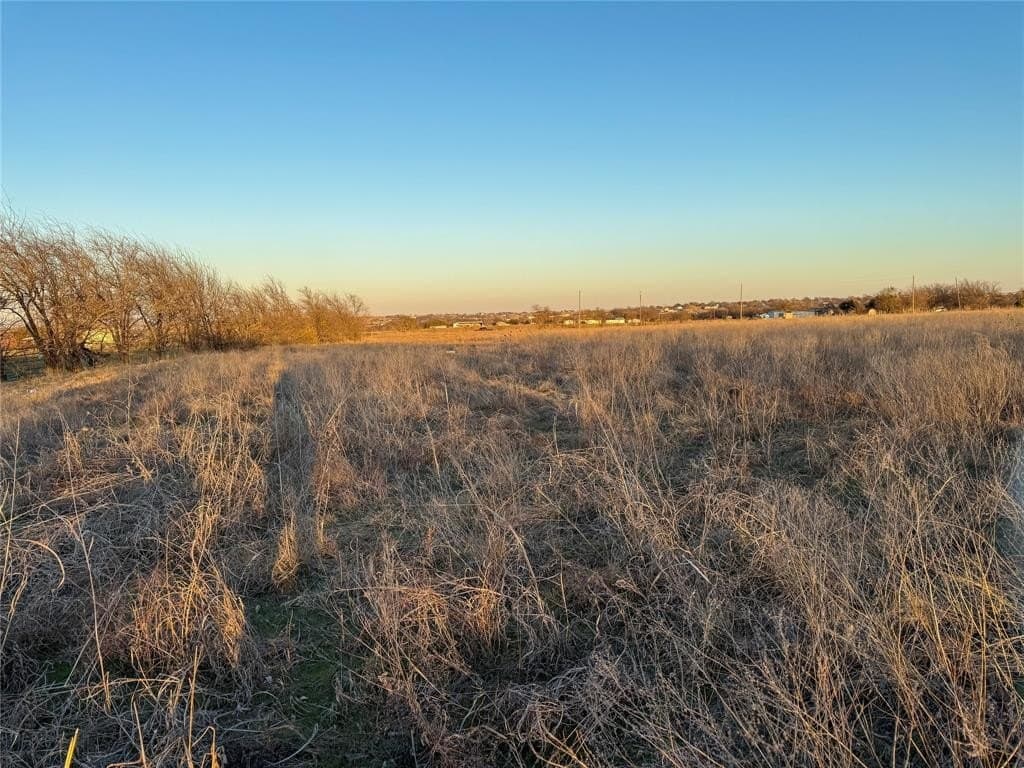 2.25 acres in Johnson County gallery image 3