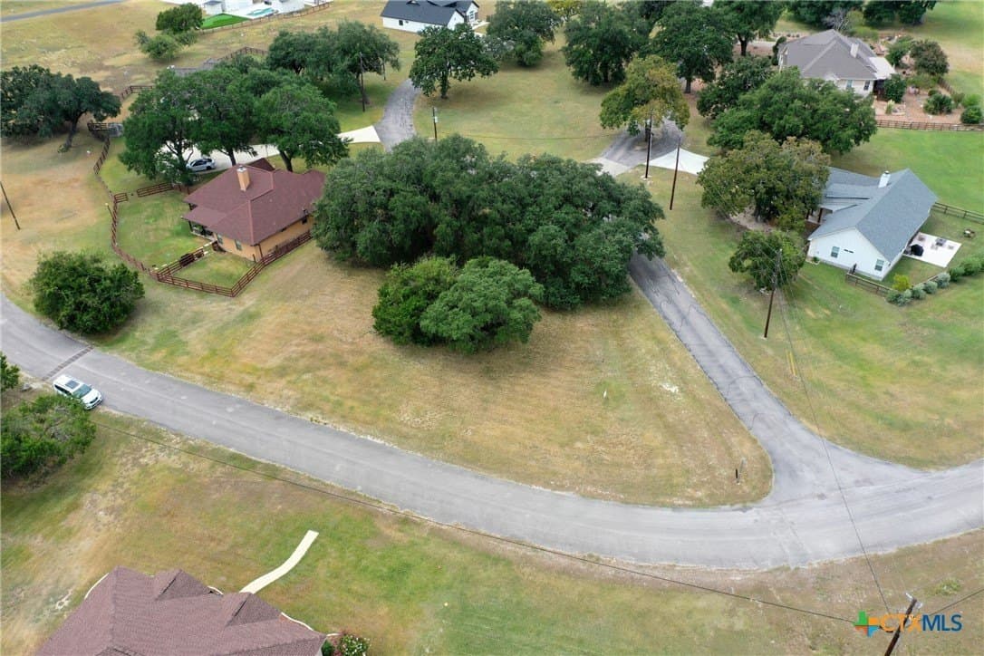 0.28 acres in Bandera County - photo 7