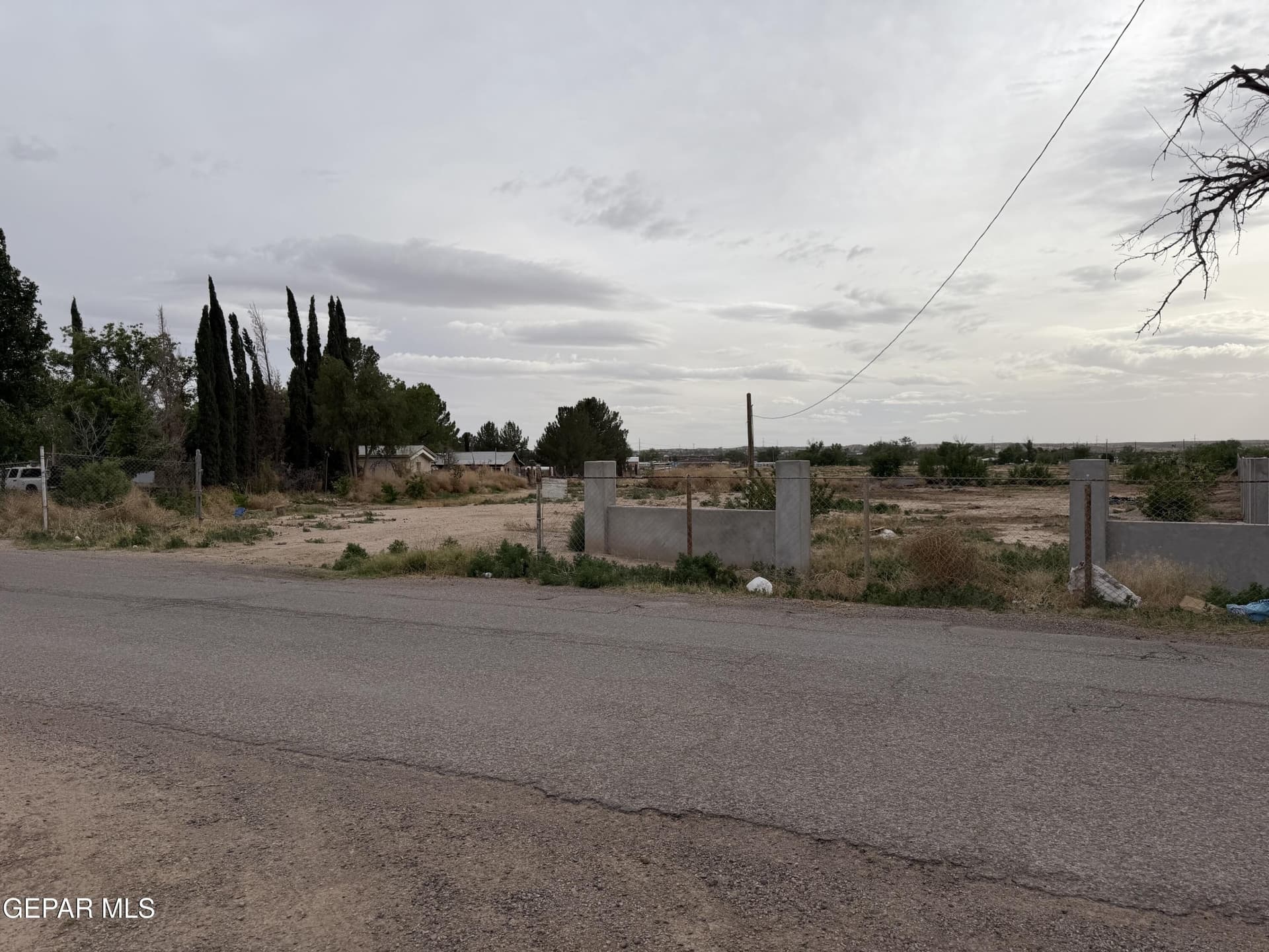 9.3 acres in El Paso County