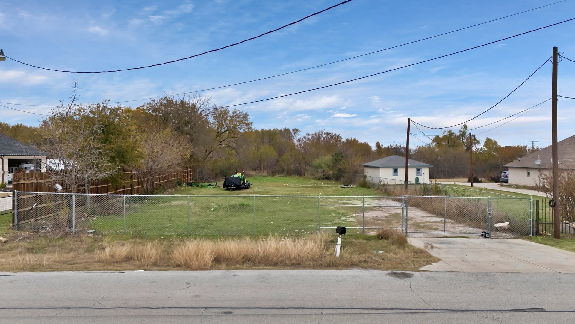 0.62 acres in Tarrant County gallery image 2