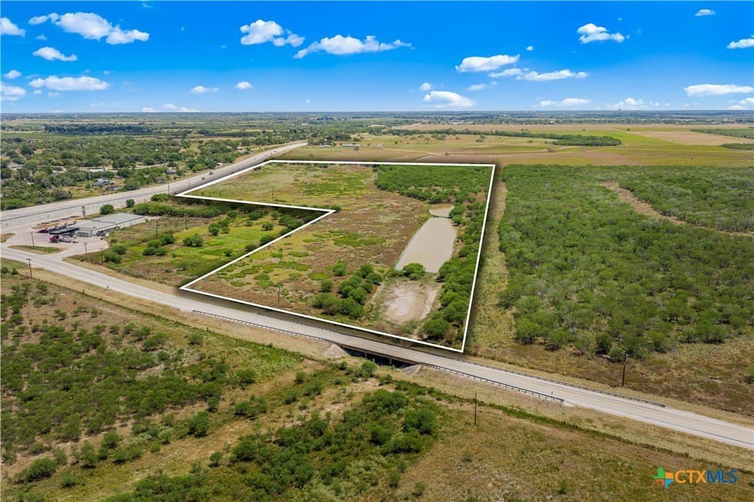 36.91 acres in Victoria County - photo 2