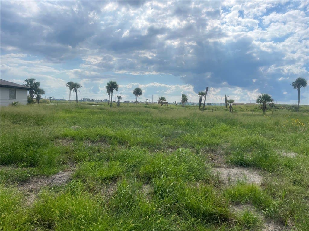 0.21 acres in Nueces County - photo 2