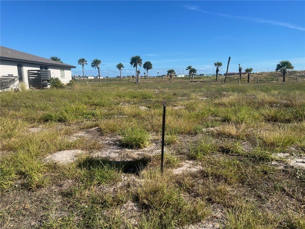 0.21 acres in Nueces County - photo 6