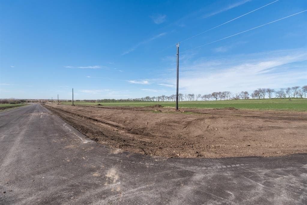 3.1 acres in Denton County gallery image 4