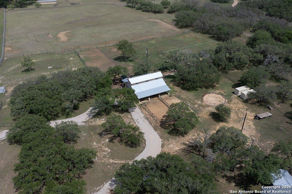 7.68 acres in Blanco County gallery image 2