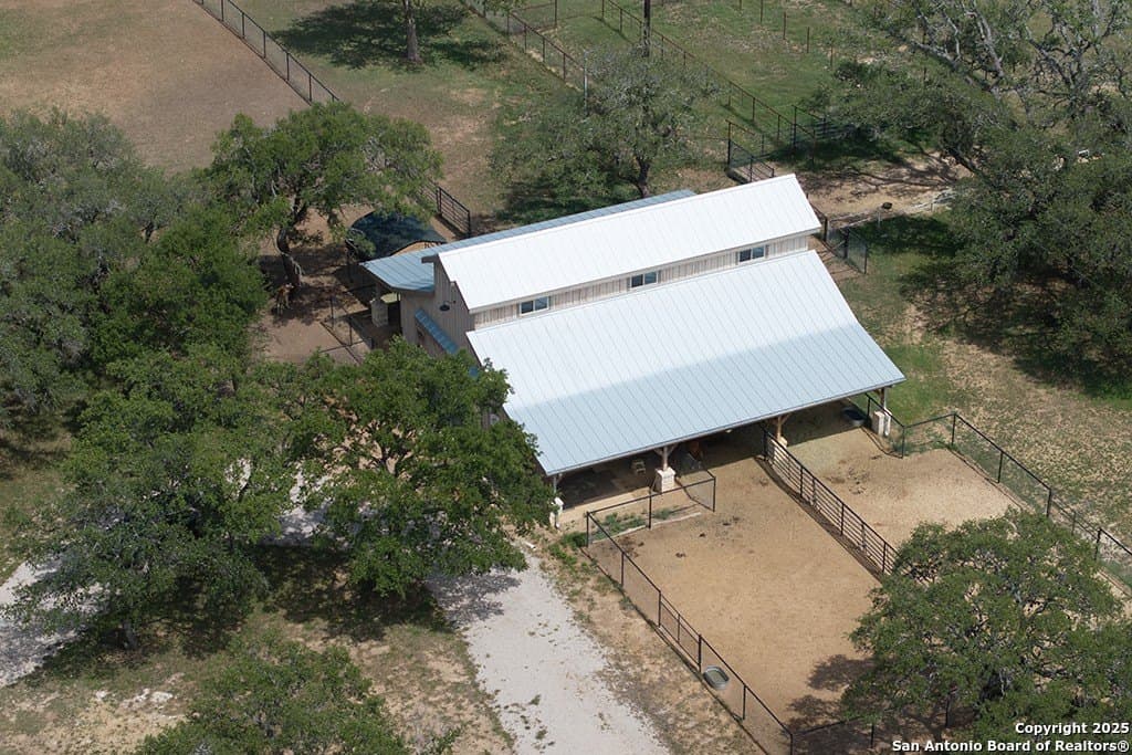 7.68 acres in Blanco County - photo 33