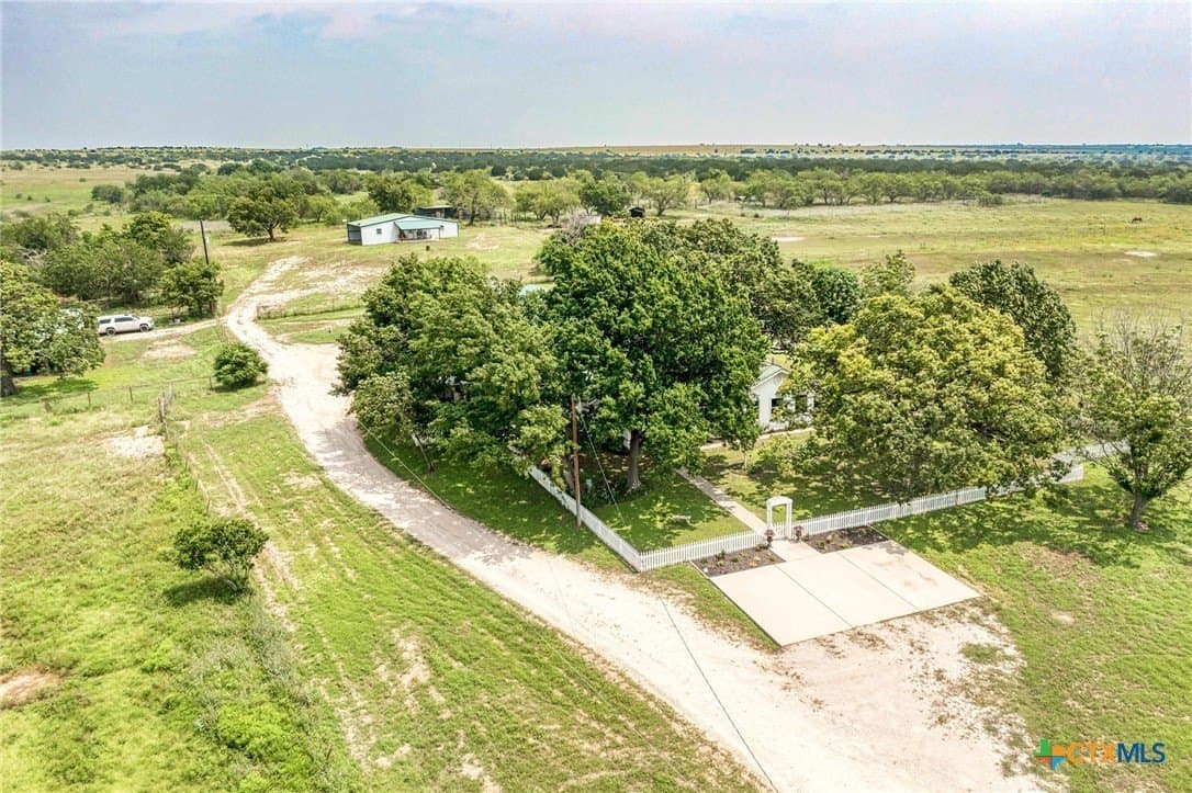 24 acres in Burnet County gallery image 4
