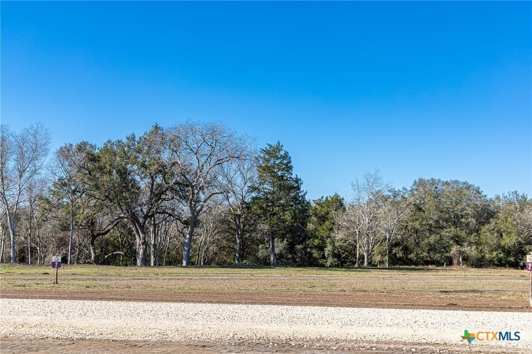 1.6 acres in Lavaca County - photo 10