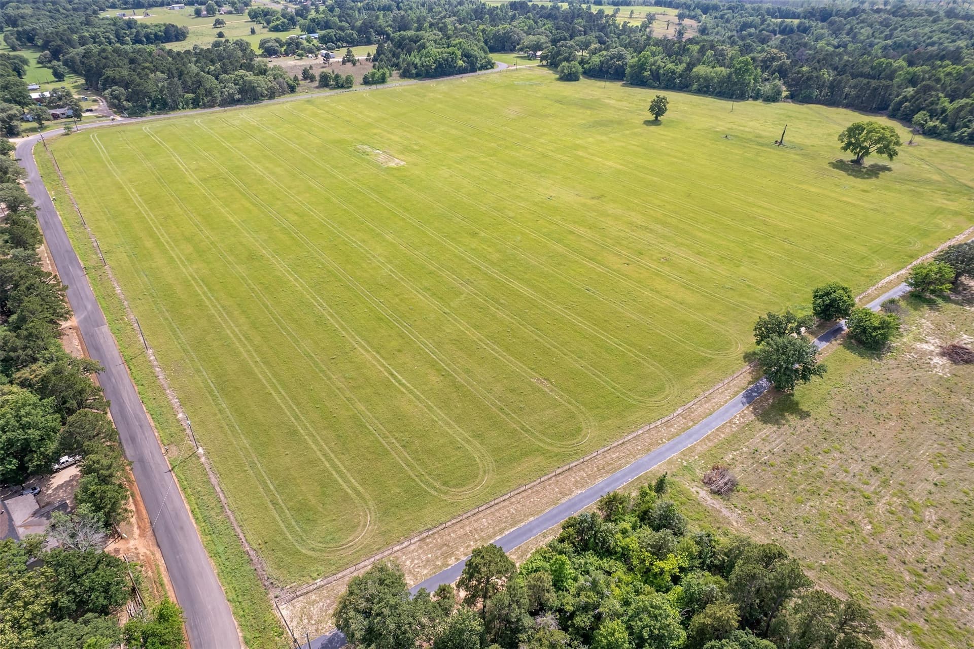 106.59 acres in Smith County - photo 10