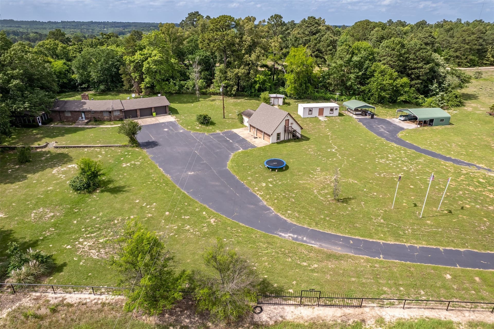 106.59 acres in Smith County - photo 7