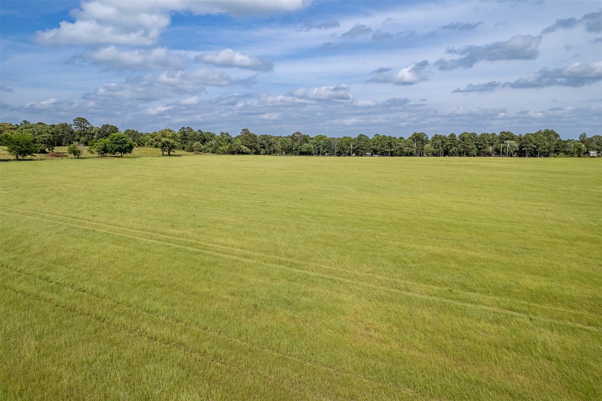 106.59 acres in Smith County - photo 17