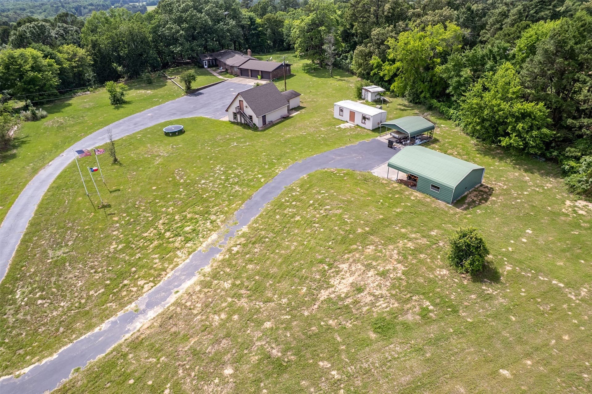 106.59 acres in Smith County - photo 6