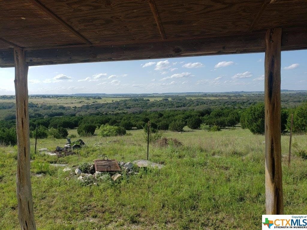 2,819.4 acres in Lampasas County