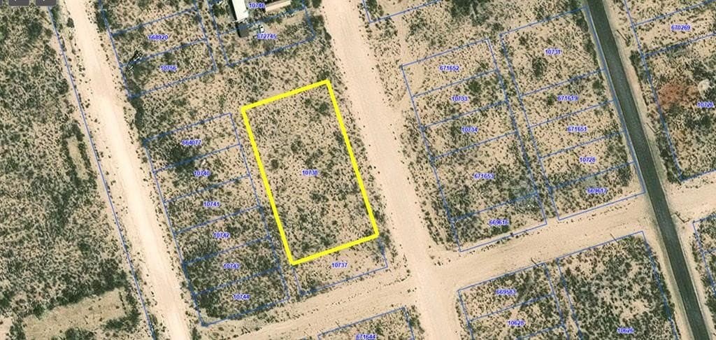 0.8 acres in Ward County