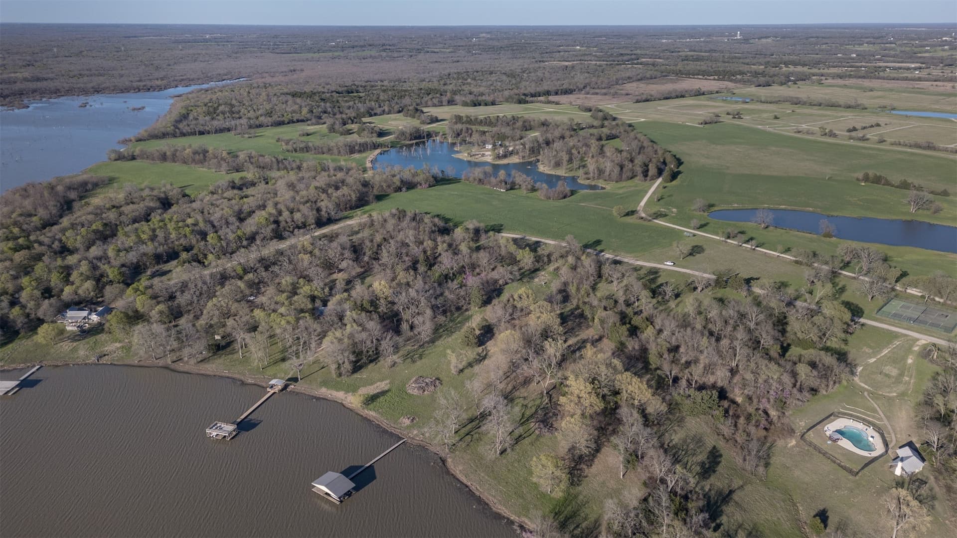 0.64 acres in Hunt County - photo 22