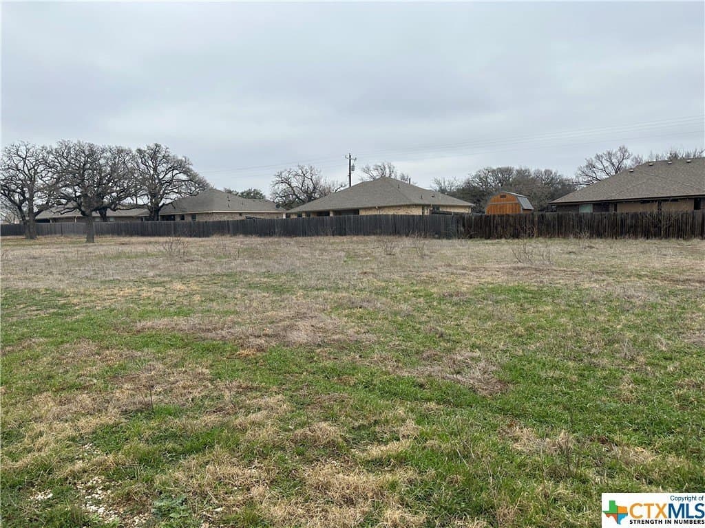 1.92 acres in Coryell County gallery image 2