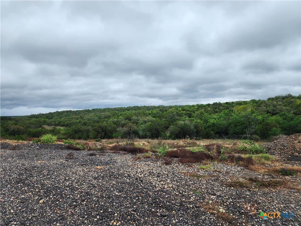 14.36 acres in Hays County gallery image 2