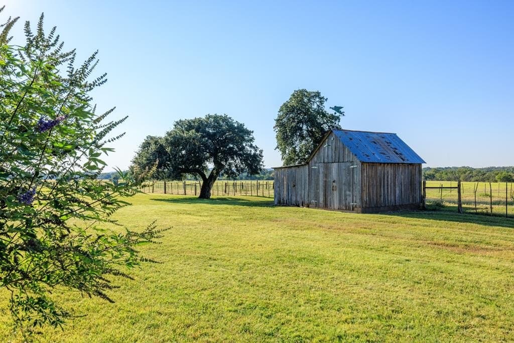 129.8 acres in Gillespie County - photo 10