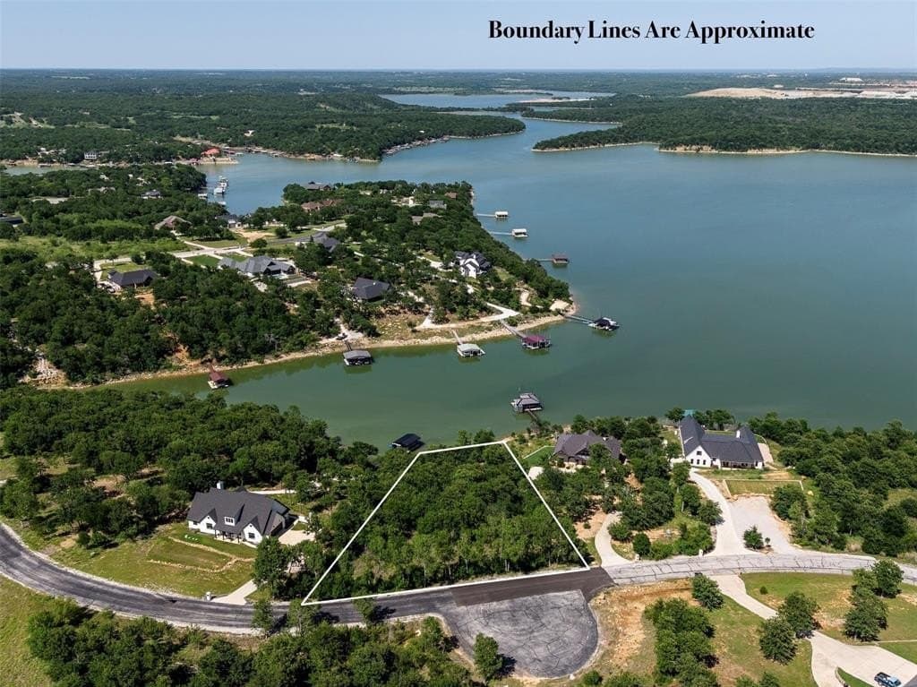 1.06 acres in Wise County gallery image 2