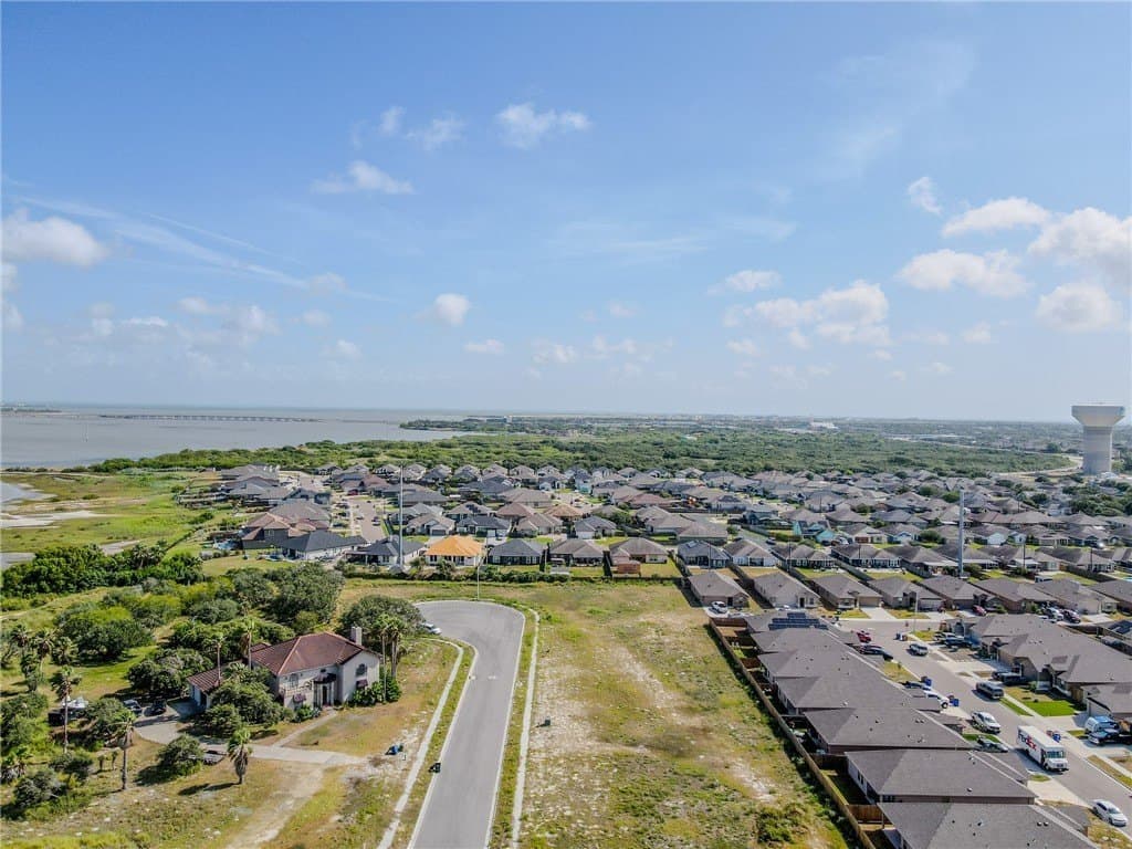 0.3 acres in Nueces County - photo 4