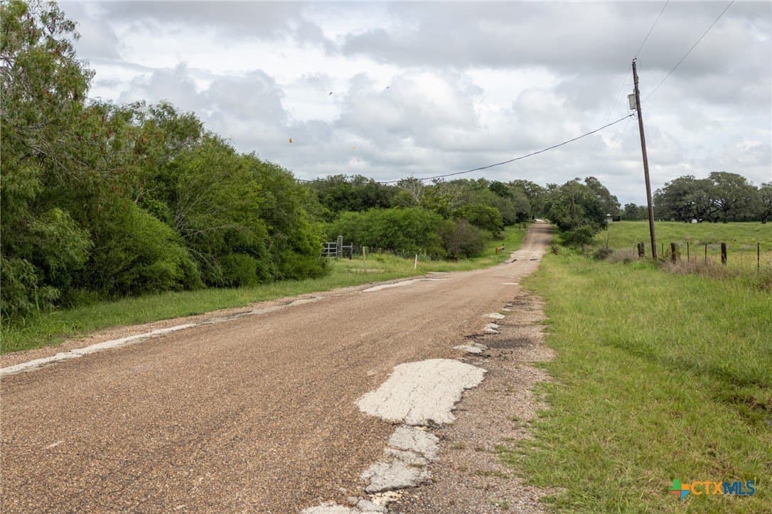 17.34 acres in Goliad County - photo 8