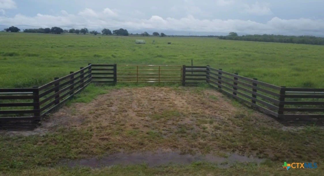 17.34 acres in Goliad County gallery image 2
