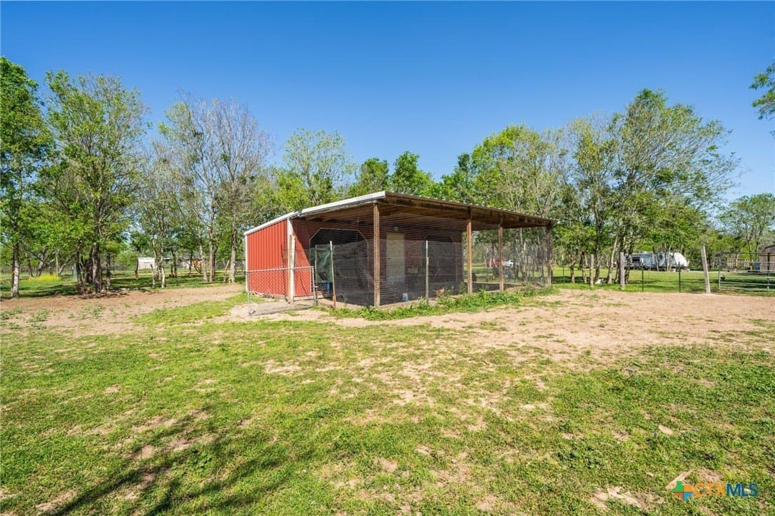 10.01 acres in Bastrop County - photo 4