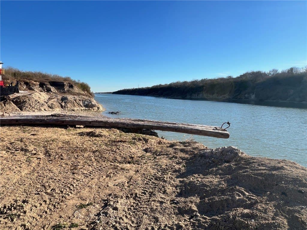 39.66 acres in Calhoun County - photo 9