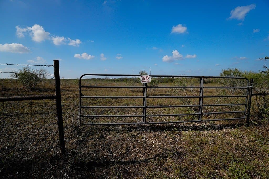 10 acres in Fayette County - photo 5
