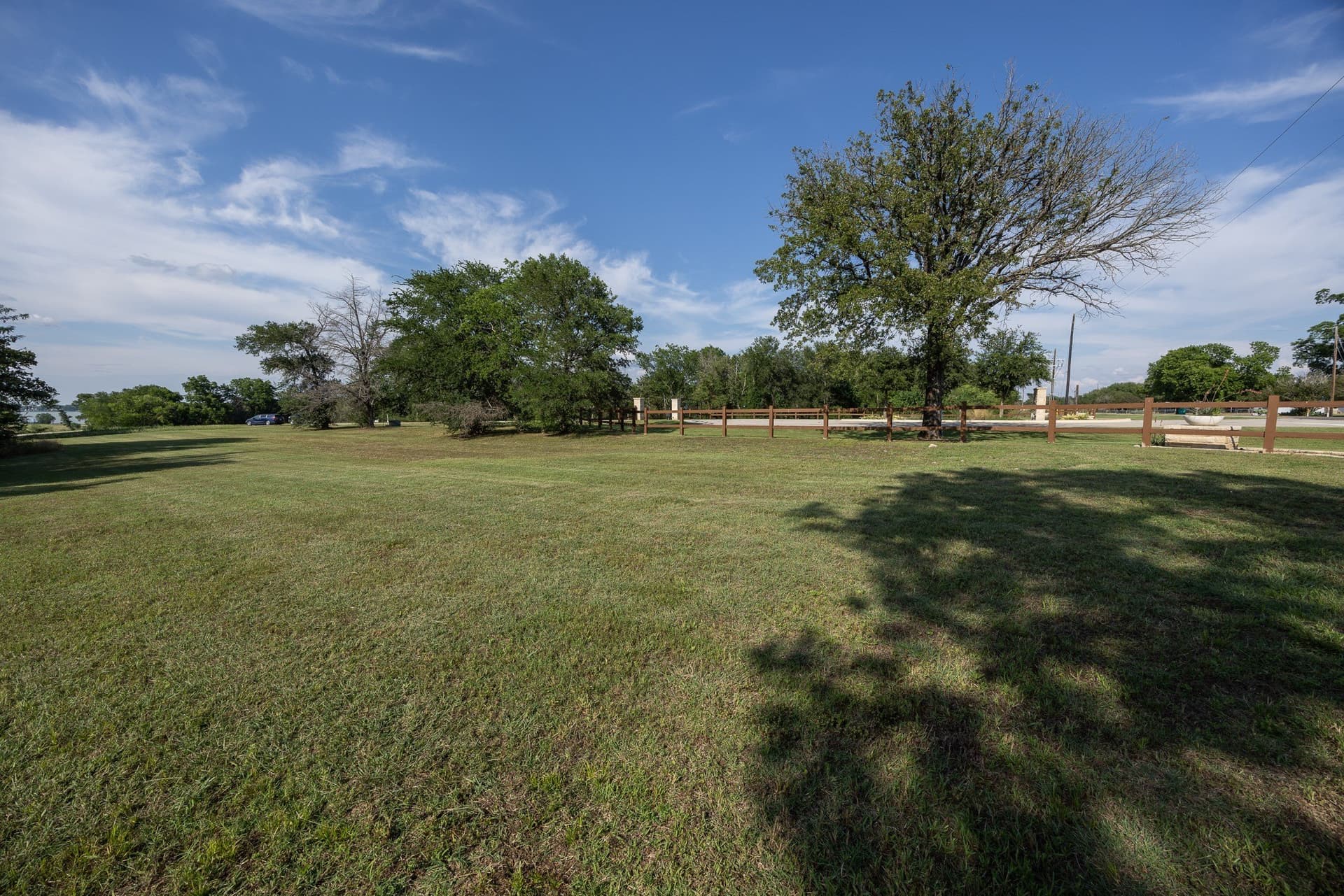 1.39 acres in Navarro County - photo 9