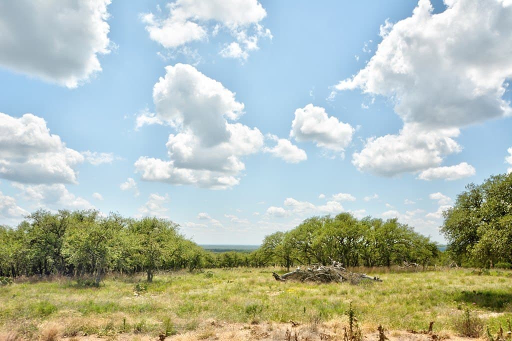 10.71 acres in Kimble County gallery image 4