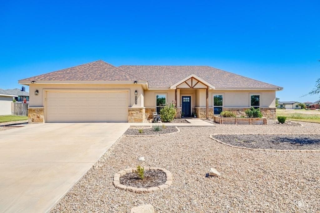 417 acres in Tom Green County