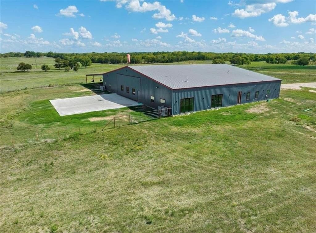 43.9 acres in Hopkins County