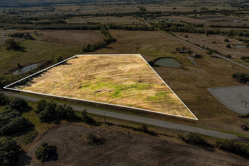 10.61 acres in Washington County