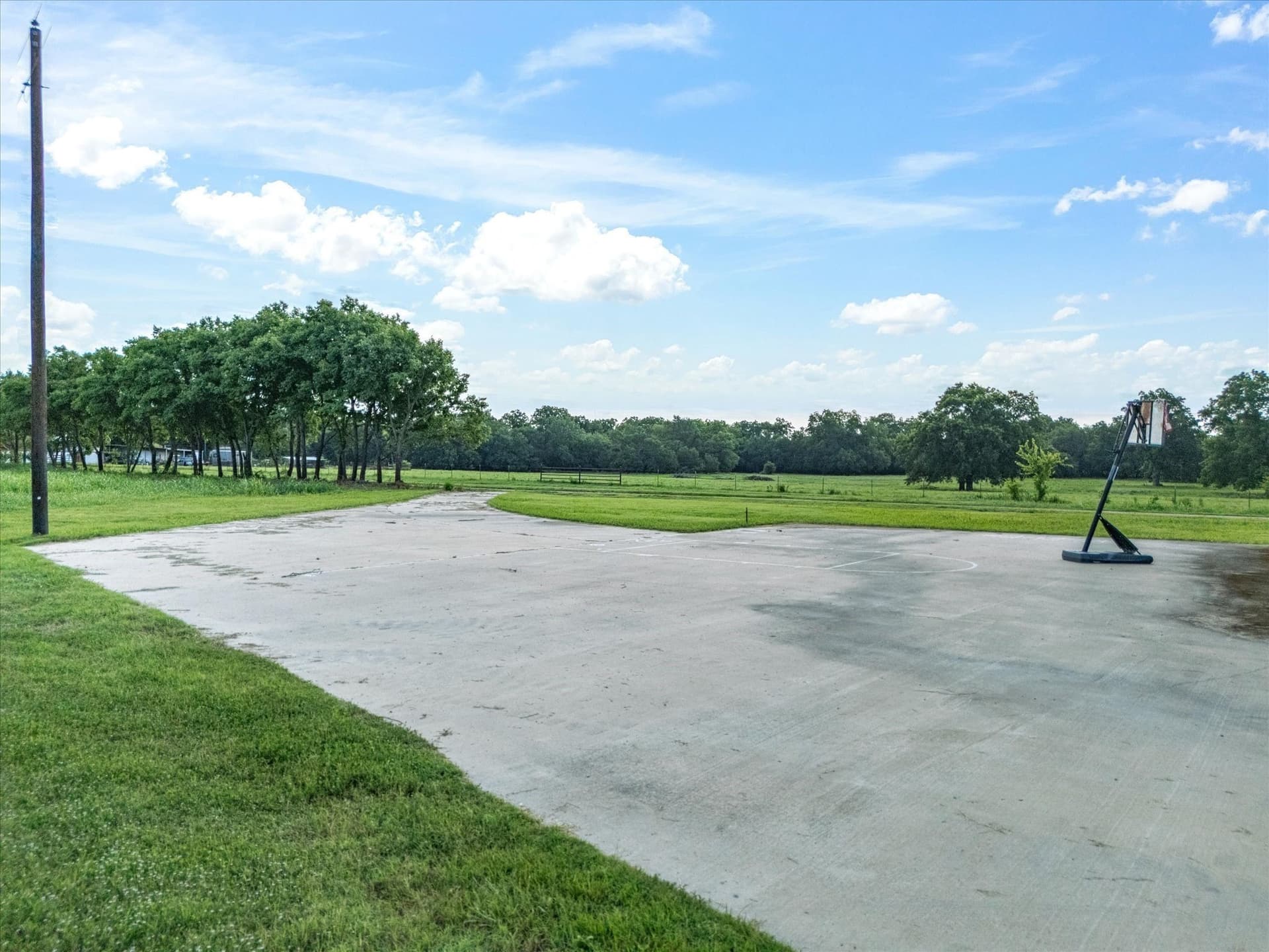 2 acres in Montague County gallery image 4