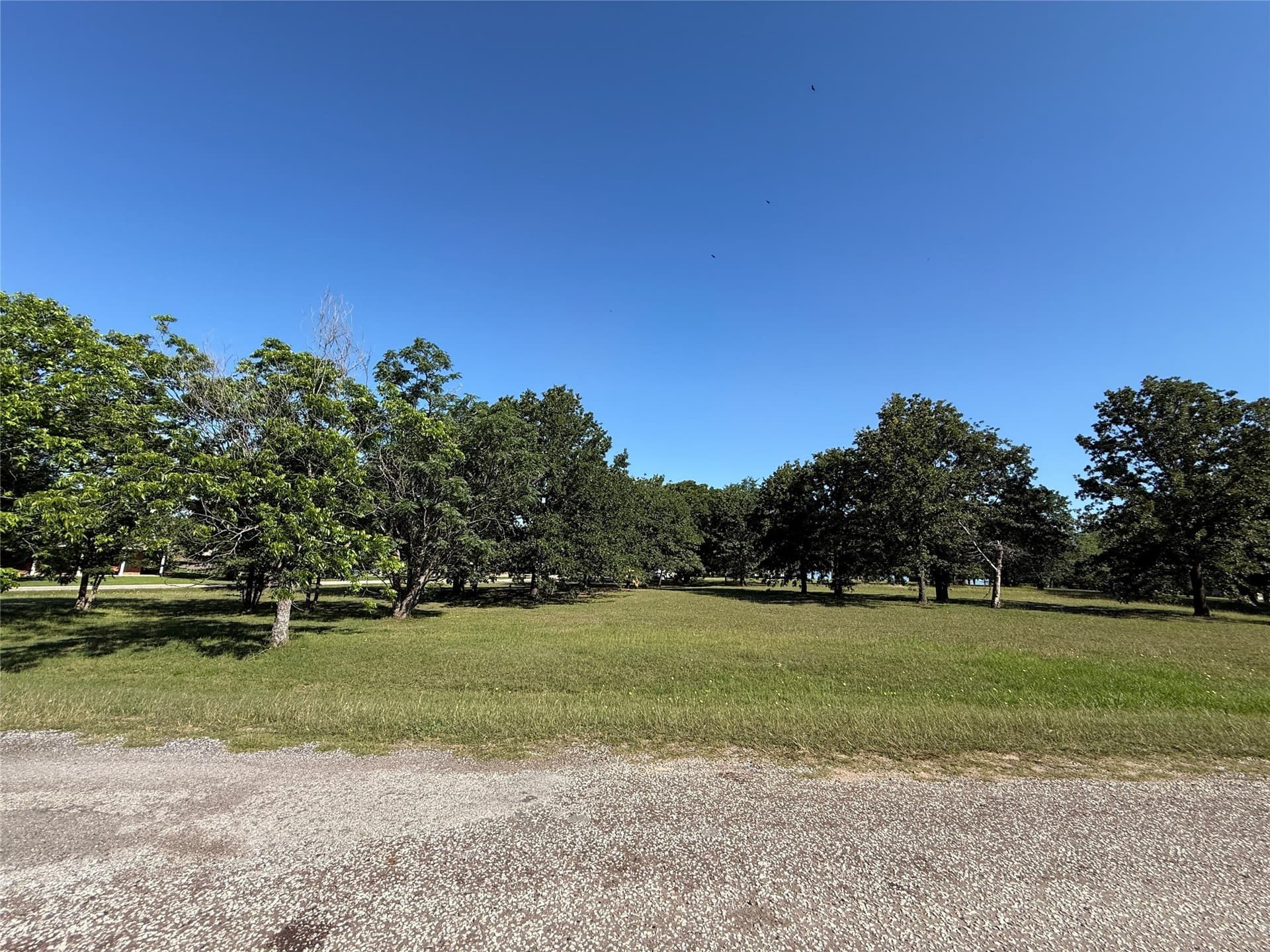 0.58 acres in Navarro County - photo 13