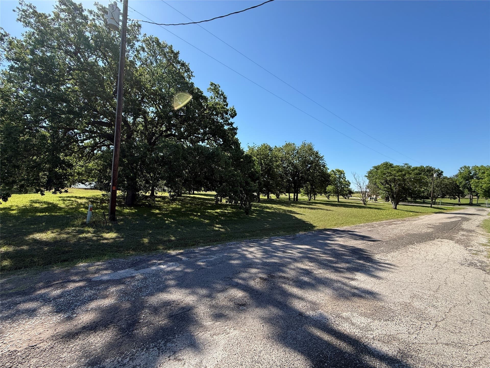 0.58 acres in Navarro County - photo 21