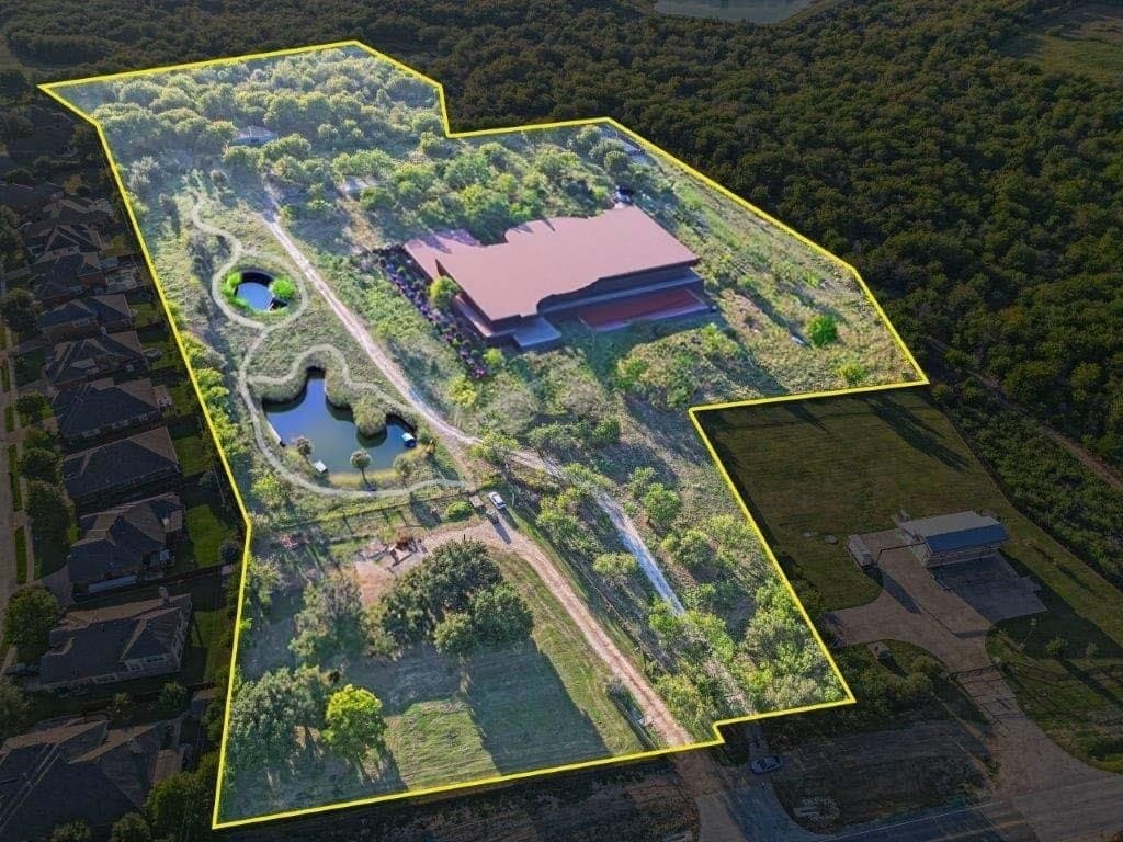 17.49 acres in Tarrant County gallery image 2