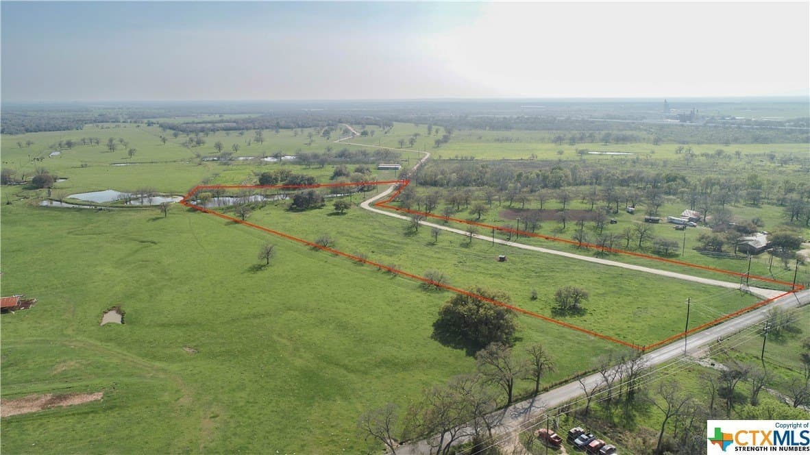 10.01 acres in Gonzales County gallery image 3