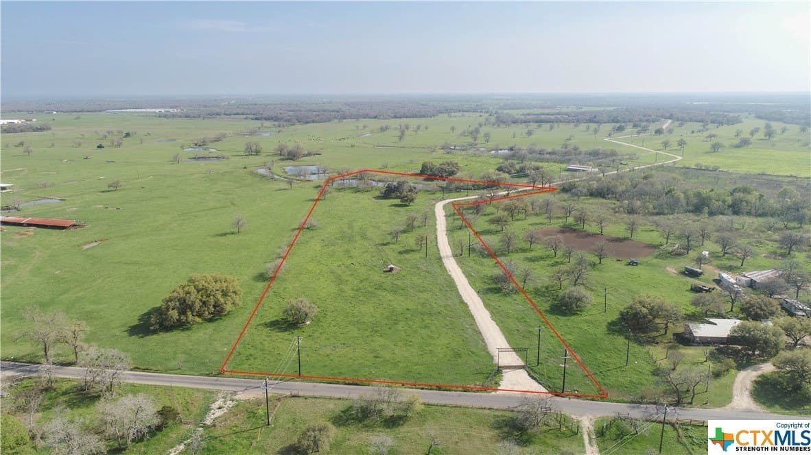 10.01 acres in Gonzales County gallery image 4